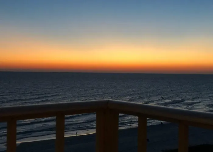 Regency Towers - Beachfront Condo